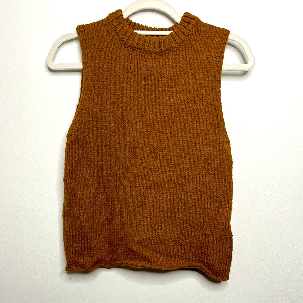 Zara NWT knit sweater vest, camel color